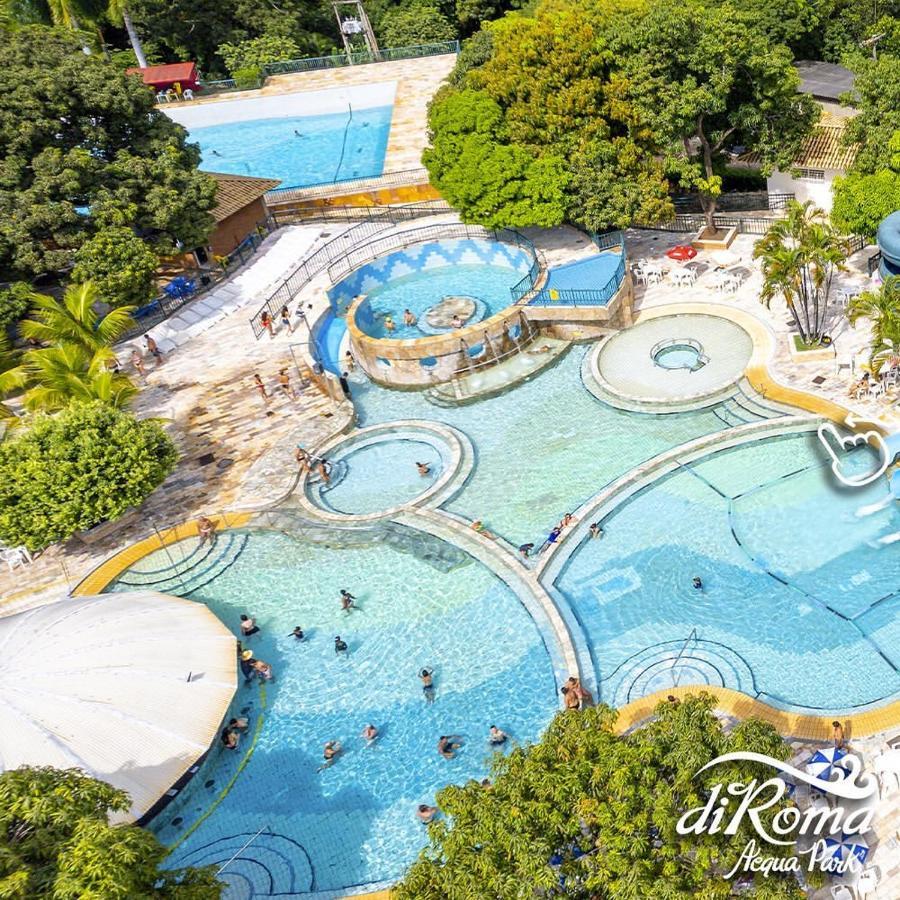 Imperio Com Um 1dia No Acqua Park, Splash E Slide * Caldas Novas
