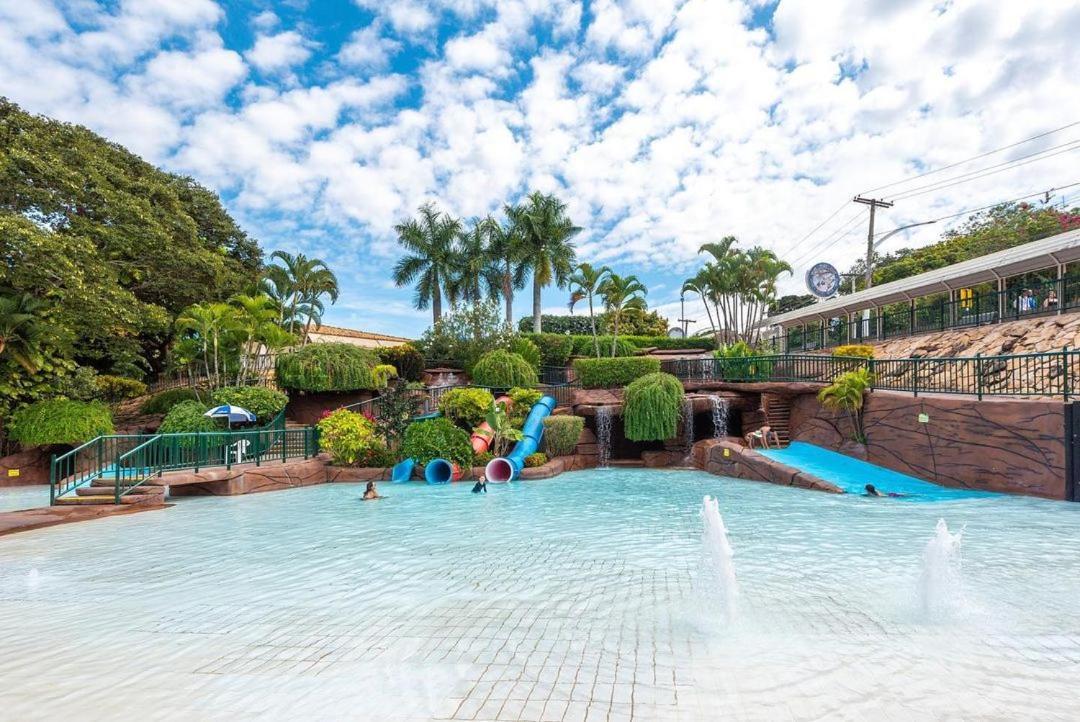 Imperio Com Um 1dia No Acqua Park, Splash E Slide Apartamento