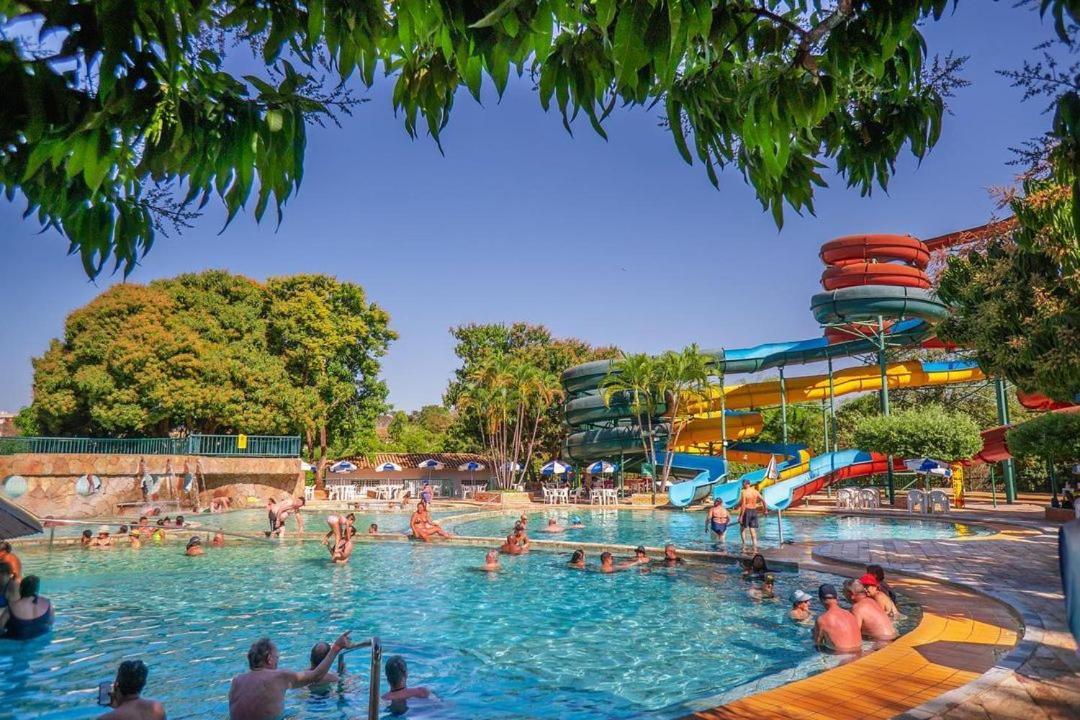 Imperio Com Um 1dia No Acqua Park, Splash E Slide